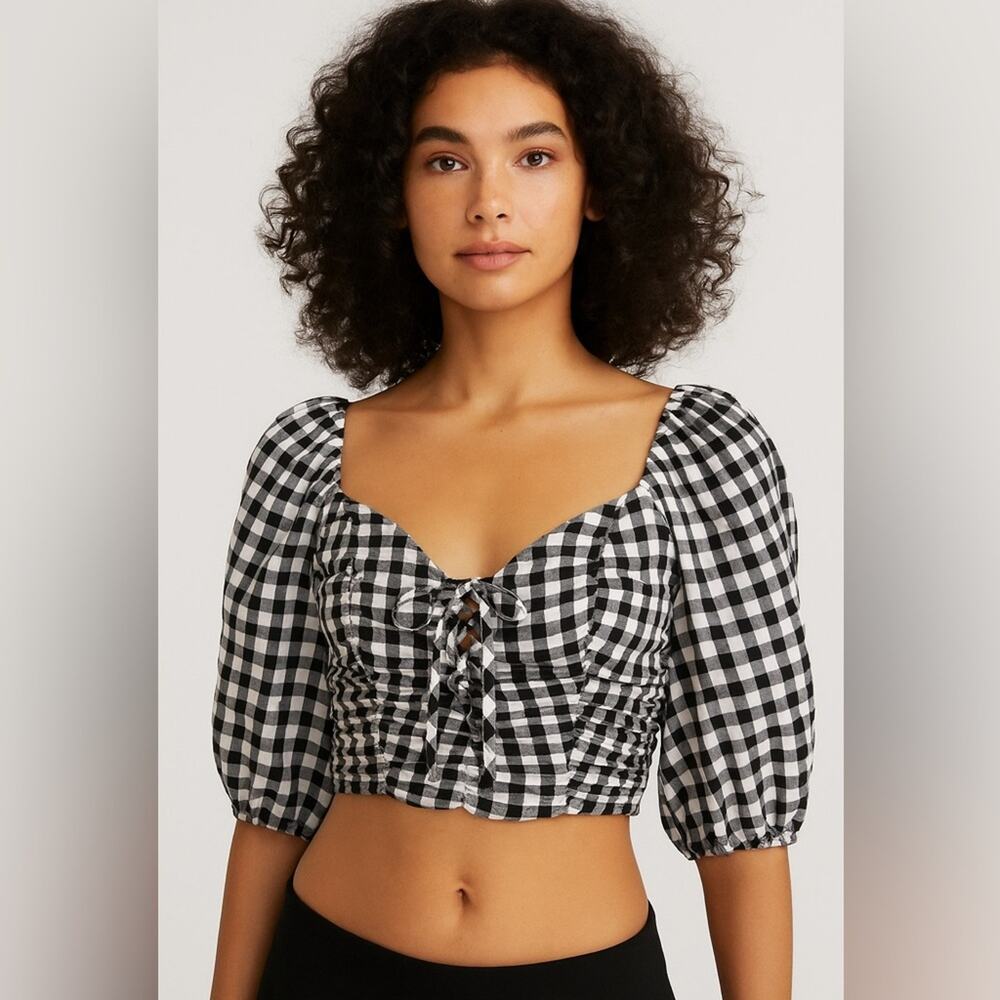 Kirious Los Angeles Black and White Womans Large Checkered Top